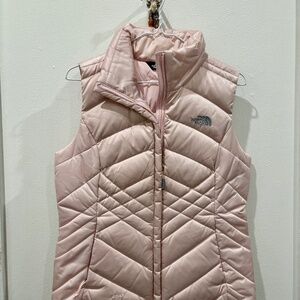 NORTH FACE WOMENS 550 VEST